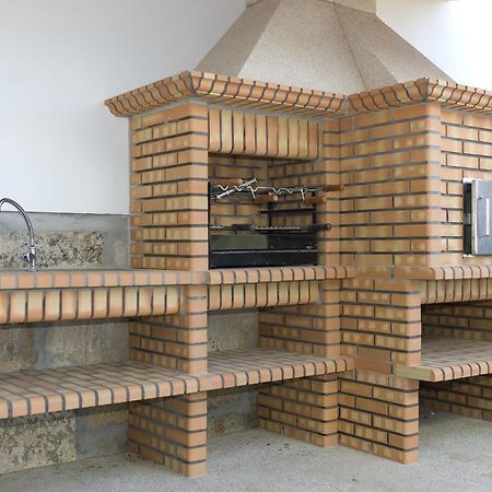 منزل الضيف لاميغو  في Casa De Cambres المظهر الخارجي الصورة